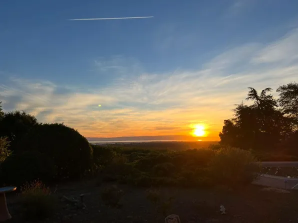 170 Hardwick Rd, Woodside, CA 94062