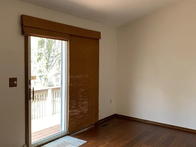530 E Passaic Ave — Photo 11