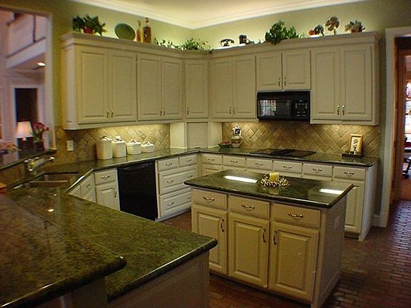 5th image of 2303 Forest Hills Ct