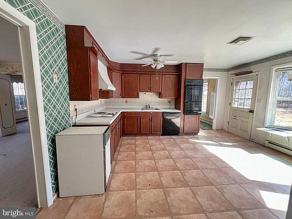 5th image of 5709 Turner Rd
