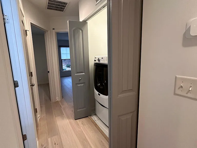706 Denhoff Dr — Photo 47