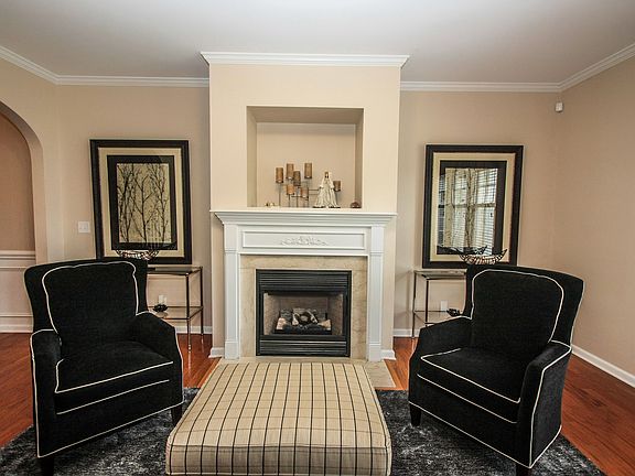 3rd image of 5942 Pale Moss Ln