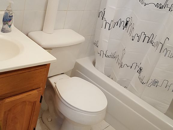 5th image of 3060 33rd St APT 2