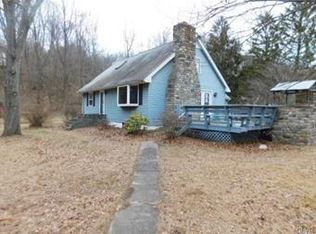 558 Sandy Shore Dr, Mount Bethel, PA 18343