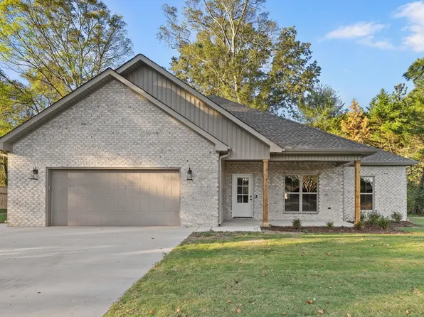 115 Jefferson Ave, Muscle Shoals, AL 35661