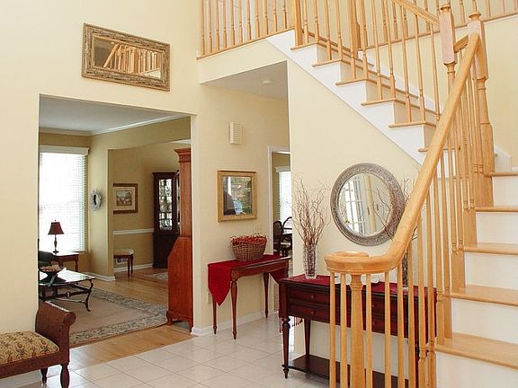 Front Entry Foyer