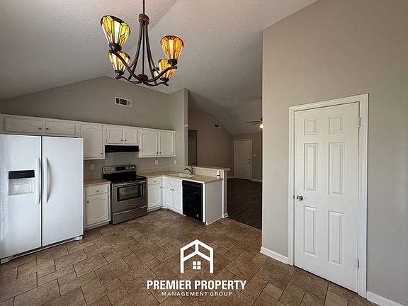 4th image of 7758 Mesa Dr