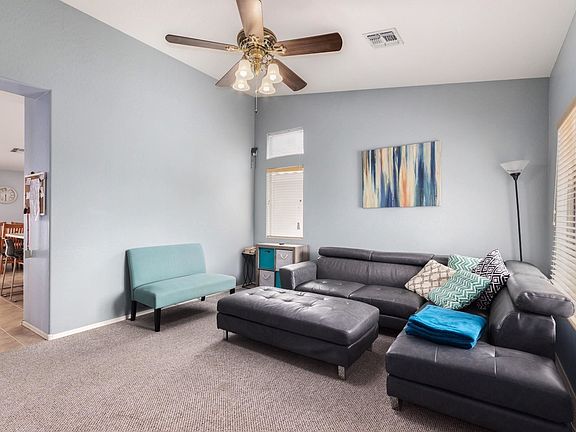 5th image of 100 E Zinnia Pl
