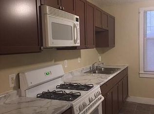 2354 S 29th St APT 1, Omaha, NE 68105