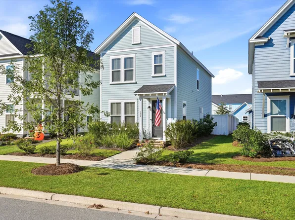 352 Baritone Rd, Summerville, SC 29486