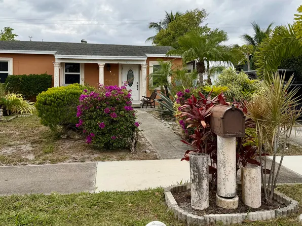1313 S B Street, Lake Worth Beach, FL 33460