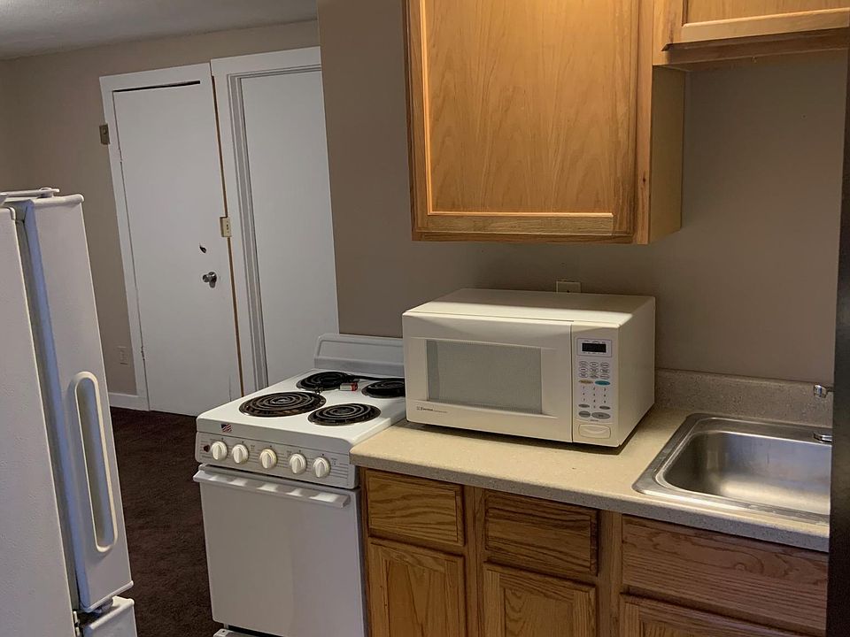 1st image of 218 N Dill St #2