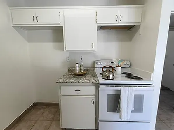 914 W Victoria Ave APT 184, Montebello, CA 90640