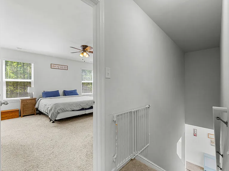 206 J Belton Ct — Photo 12