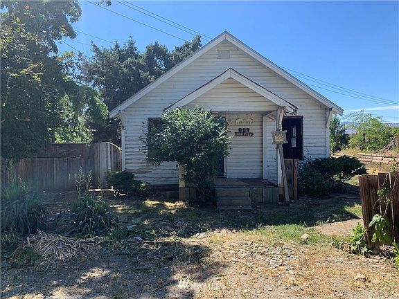3rd image of 908 4th St N