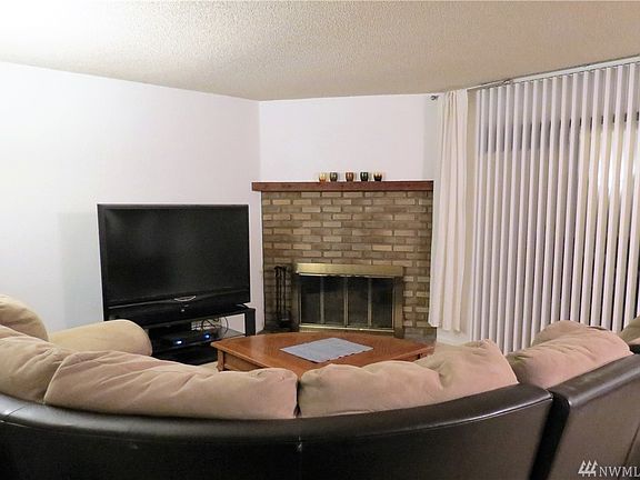 2nd image of 10021 SE 235th Pl APT B105