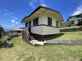 1647 Alewa Dr #B, Honolulu, HI 96817