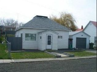 404 W Willis St, Harrington, WA 99134