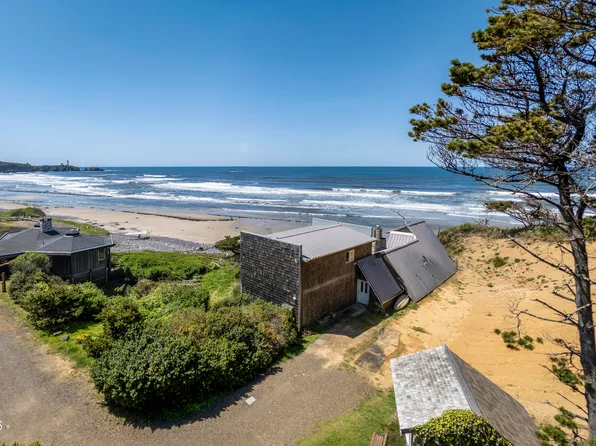 220 NW 68th St, Newport, OR 97365