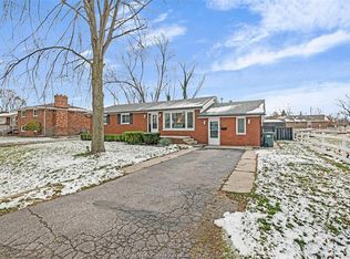 310 Superior St, Lasalle, ON N9J 1H8