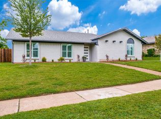 6655 Roundrock Rd, Dallas, TX 75248