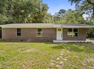 2809 Berry Rd, Ponce De Leon, FL 32455