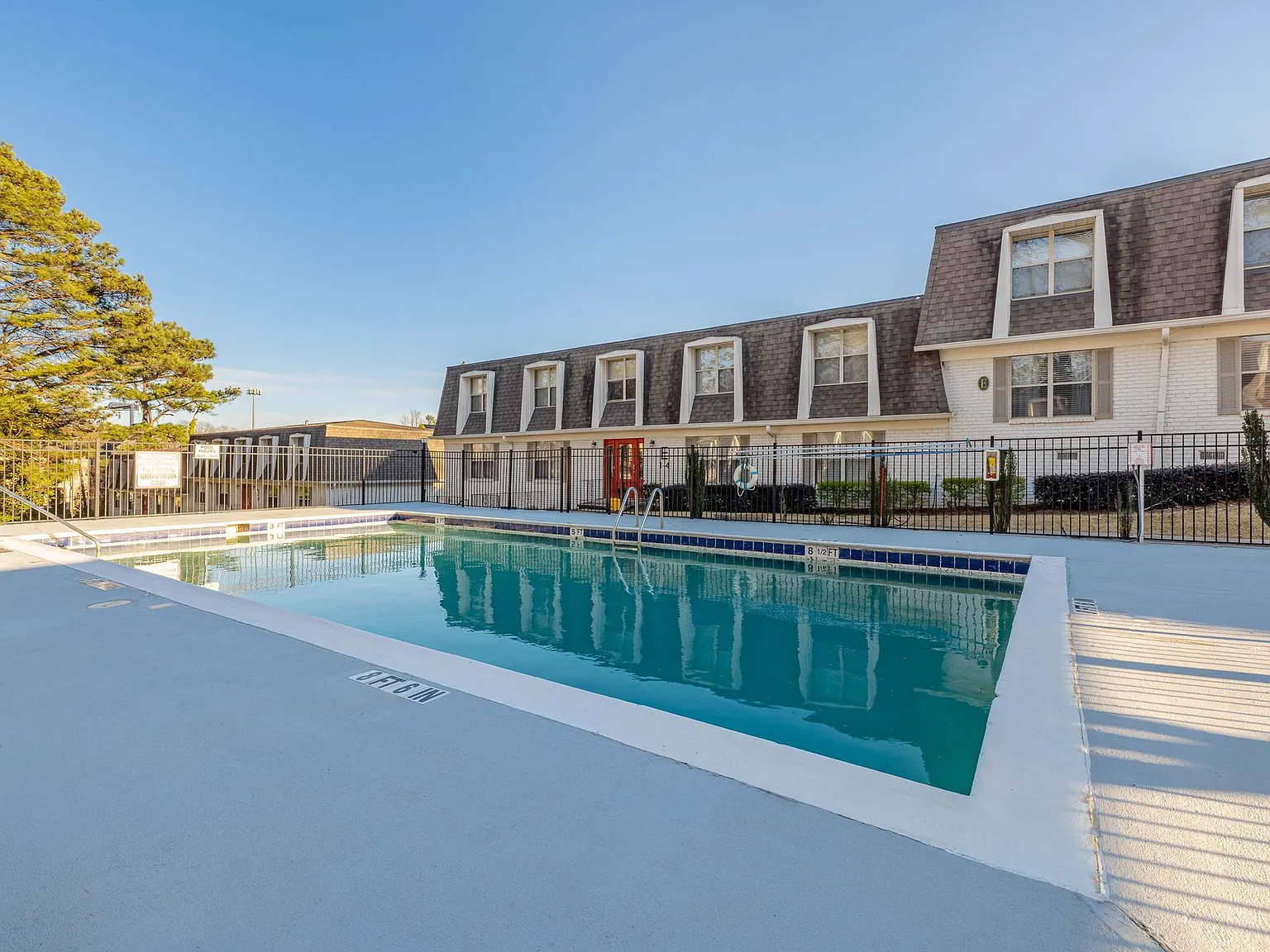 Westside Court | Modern Living in the Heart of Westside — Photo 4