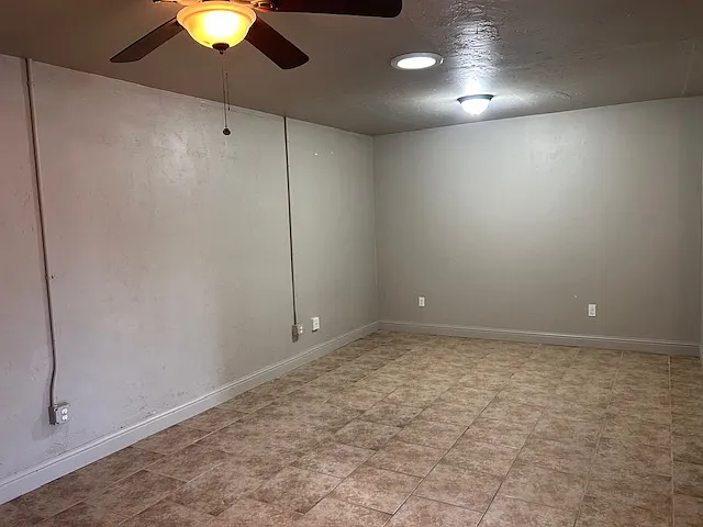 1 bed, 900 sqft, $1,350 — Photo 3