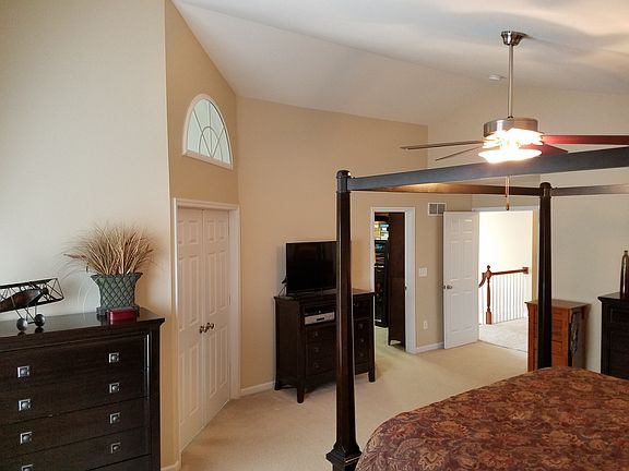 2nd image of 6808 Dunhill Dr
