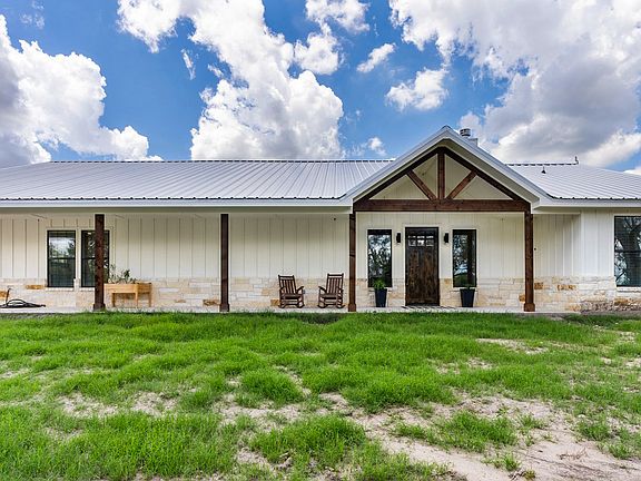 2nd image of 122 County Road 380