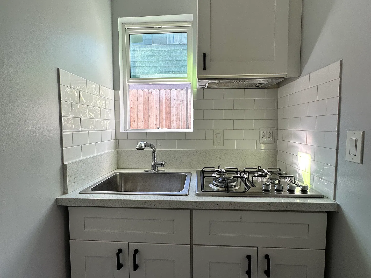 Studio, 250 sqft, $1,795 — Photo 3