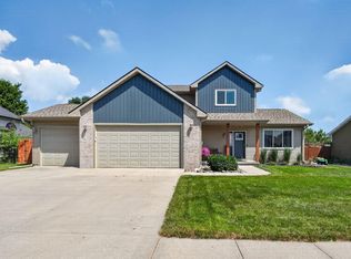 302 Upstill St, Gilbert, IA 50105