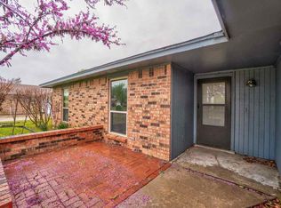 310 NE 26th St, Lawton, OK 73507