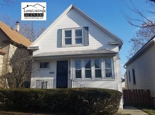 2468 S 11th St, Milwaukee, WI 53215