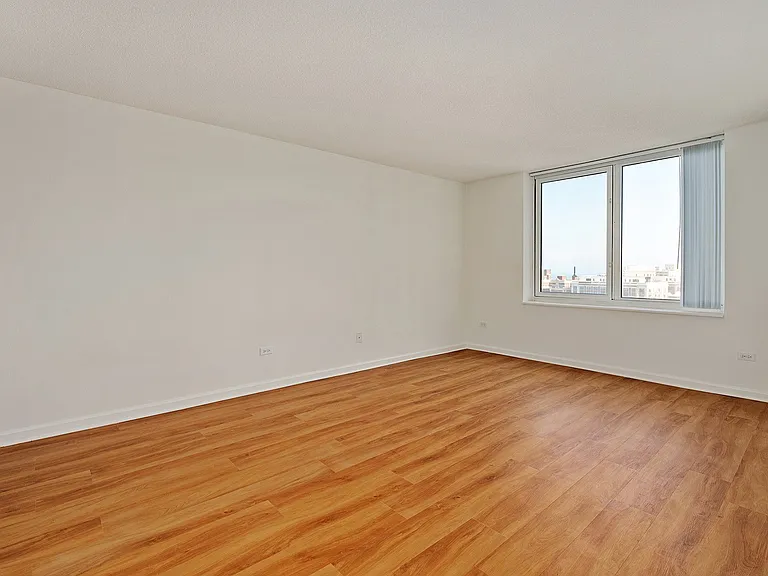 Hyde Park Tower — Photo 10