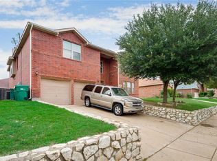 421 Charming Ave, Cedar Hill, TX 75104