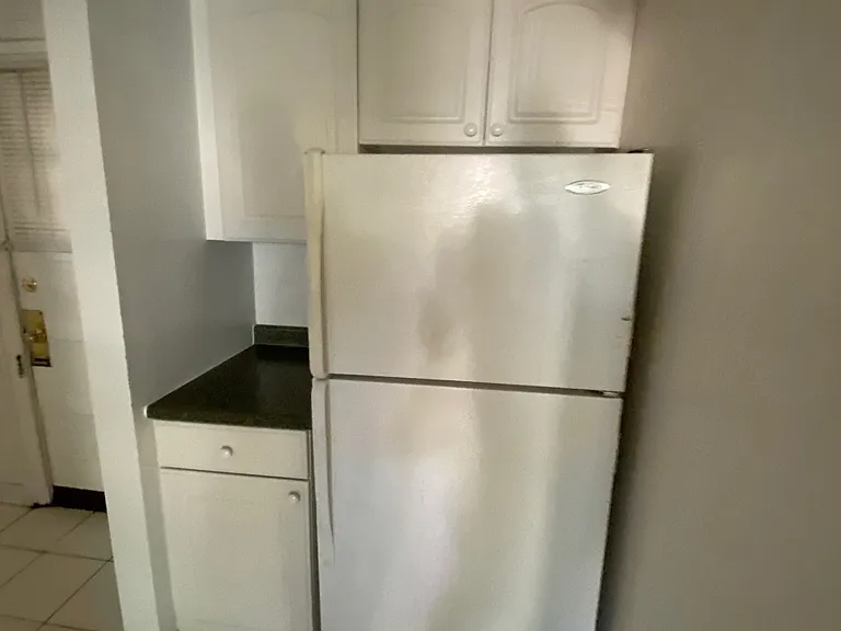 800 Seward St #2 — Photo 16