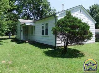 2406 SW Buchanan St, Topeka, KS 66611