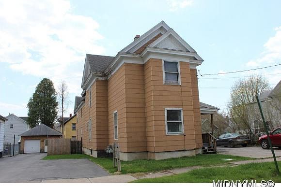 2nd image of 318 Pleasant Ave