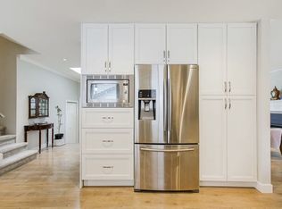 15417 19th Ave, Surrey, BC V4A7W5