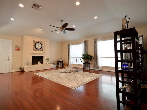 5th image of 7303 Boysenberry Ln
