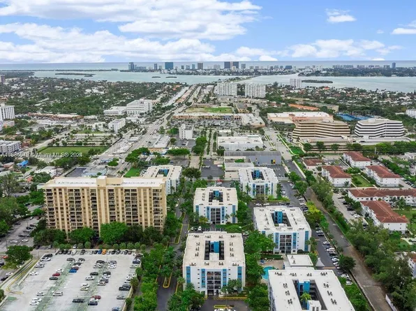 1470 NE 123rd St #A902, North Miami, FL 33161