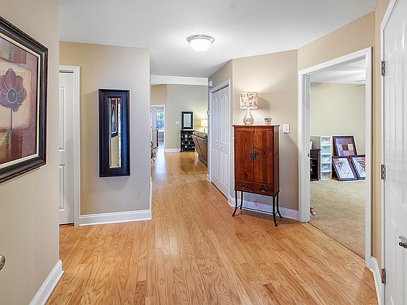 3rd image of 6063 Round Hill Ln