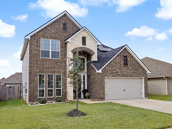 2111 Markley Dr, Bryan, TX 77807