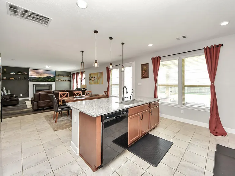 3705 Banbury Ln — Photo 18