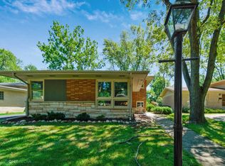 1411 E Lyn Ct, Homewood, IL 60430