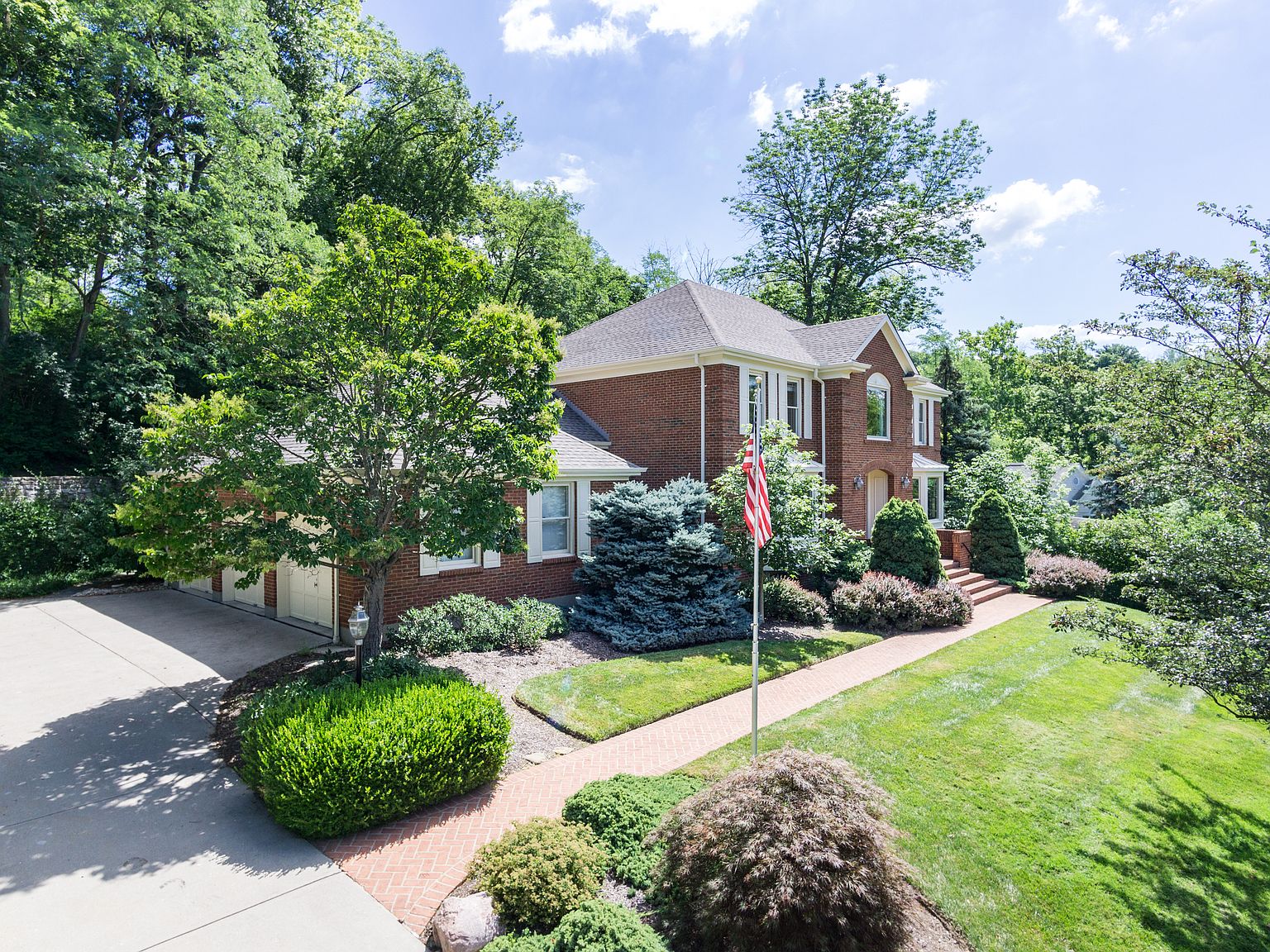 5630 Brookstone Dr Cincinnati OH 45230 Zillow