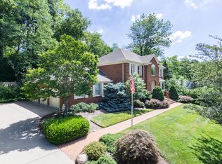 5630 Brookstone Dr, Cincinnati, OH 45230
