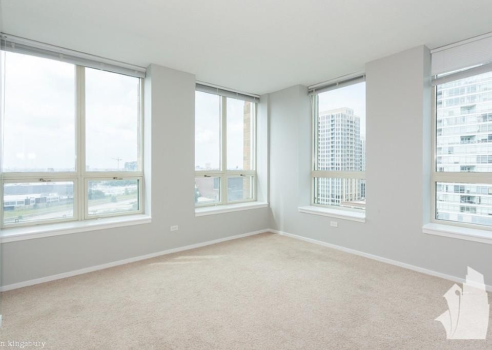 1st image of 600 N Kingsbury St #1413