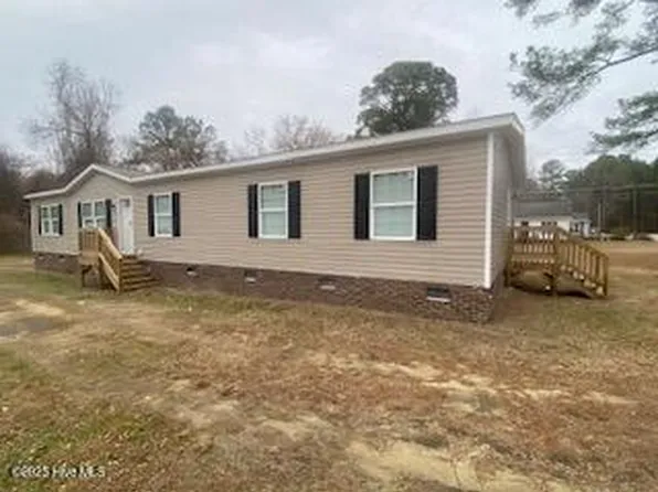 110 S 1st Street, Princeville, NC 27886